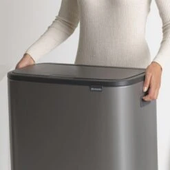 Brabantia Bo Touch Bin 2x30 Liter Platinum -Tuinmeubelen & Barbecue Winkel Bo Touch Bin 2 x 30L Platinum 8710755221521 Brabantia 300dpi 2456x2456px 6 NR 14457