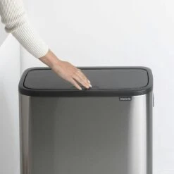 Brabantia Bo Touch Bin Hi 60 Liter Matt Steel Fingerprintproof -Tuinmeubelen & Barbecue Winkel Bo Touch Bin Hi 60L Matt Steel Fingerprint Proof 8710755130267 Brabantia 300dpi 1590x1590px 6 NR 14870