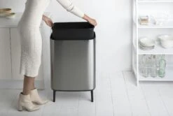 Brabantia Bo Touch Bin Hi 60 Liter Matt Steel Fingerprintproof -Tuinmeubelen & Barbecue Winkel Bo Touch Bin Hi 60L Matt Steel Fingerprint Proof 8710755130267 Brabantia 300dpi 6200x4160px 6 NR 14862