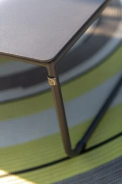 4SO Dali Coffee Tafel 58.5 Cm Rond Antraciet -Tuinmeubelen & Barbecue Winkel Dali coffeetable detail 1