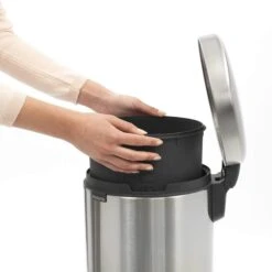 Brabantia Pedaalemmer Newlcon 12 Liter Matt Steel Fingerprint Proof -Tuinmeubelen & Barbecue Winkel Pedal Bin newIcon 12L Matt Steel Fingerprint Proof 8710755112041 Brabantia 2953x2953px 6 NR 3664