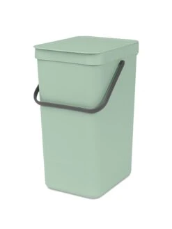 Brabantia Sort & Go Afvalemmer 16L Jade Green -Tuinmeubelen & Barbecue Winkel Sort Go Waste Bin 16L Jade Green 8710755211867 Brabantia 300dpi 4500x6000px 6 NR 25726