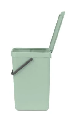 Brabantia Sort & Go Afvalemmer 16L Jade Green -Tuinmeubelen & Barbecue Winkel Sort Go Waste Bin 16L Jade Green 8710755211867 Brabantia 300dpi 5000x8000px 6 NR 25728