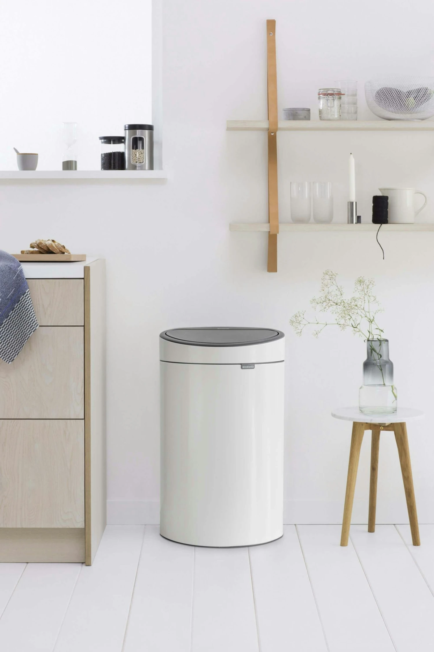 Brabantia Touch Bin 40 Liter White 4 Brabantia Touch Bin 40 Liter White - Afbeelding 4